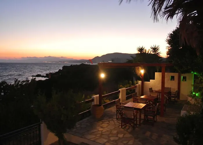 Andreas Hotel apartamentowy Pefki