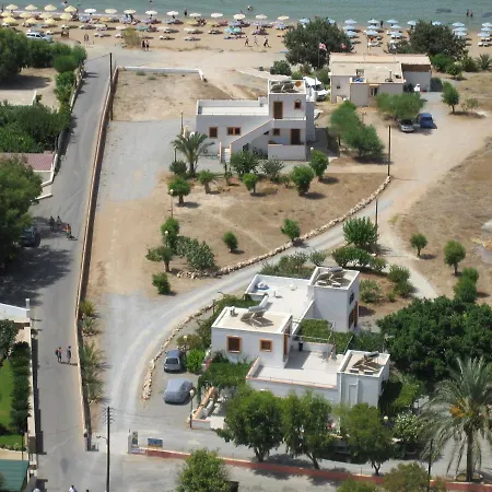 Ξενοδοχείο με διαμερίσματα Andreas